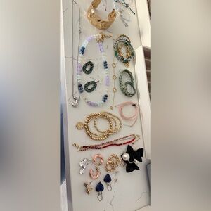 Jewelry - Bracelets, Earrings and Necklaces